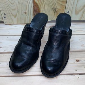 Women’s Size 7 Born Black Leather Slip On Mules